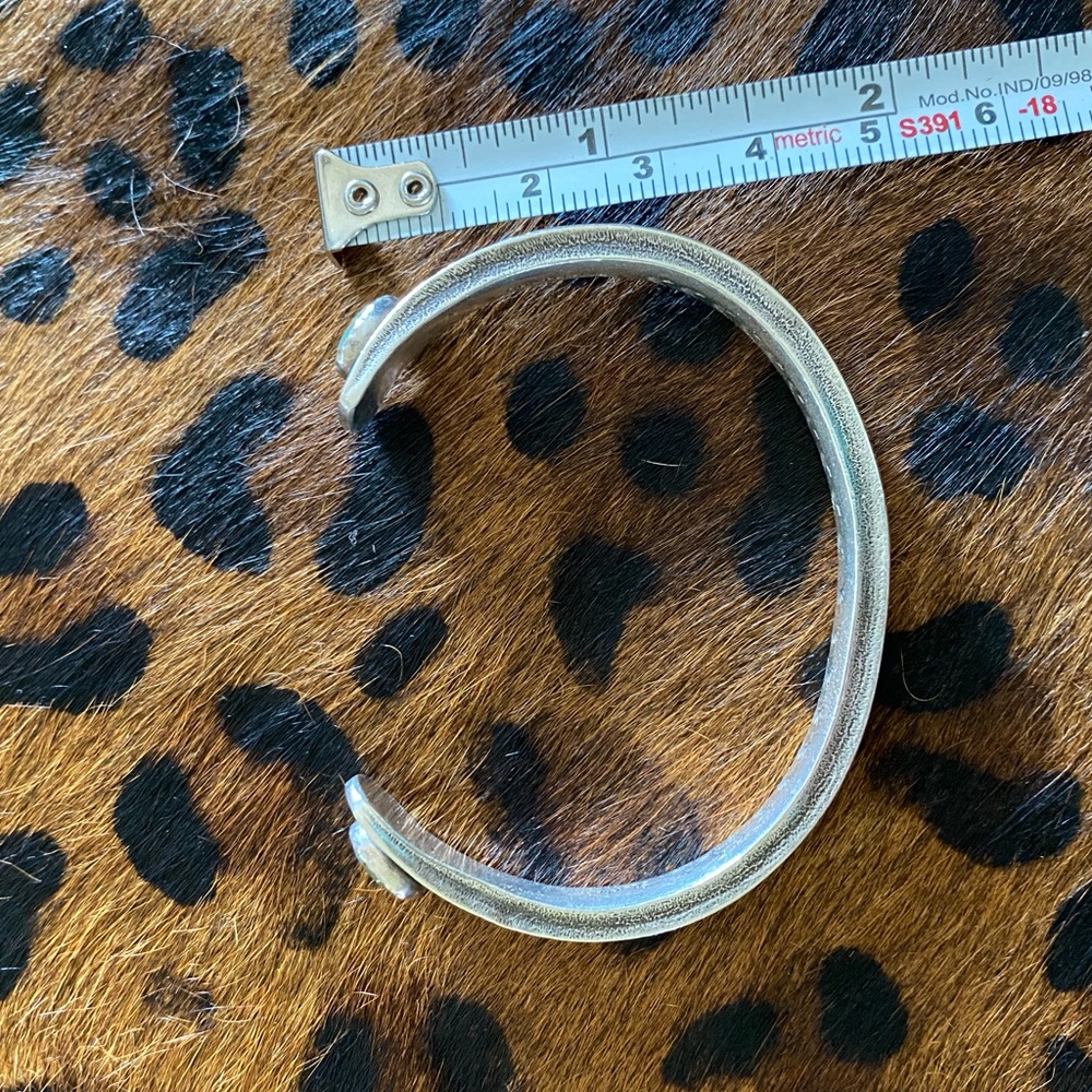 SOLD 🛑 Beautiful turquoise & sterling silver cuff - Picture 6 of 6